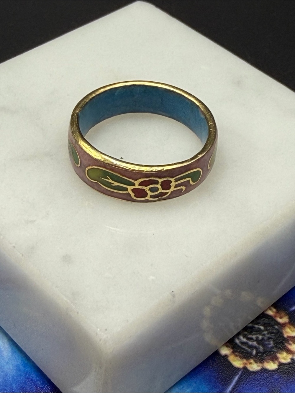 Cloisonné enamel band ring #572 size 6 vintage